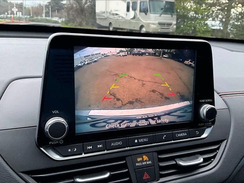 Used 2020 Nissan Altima 2.5 SR w/ Premium Package image 26