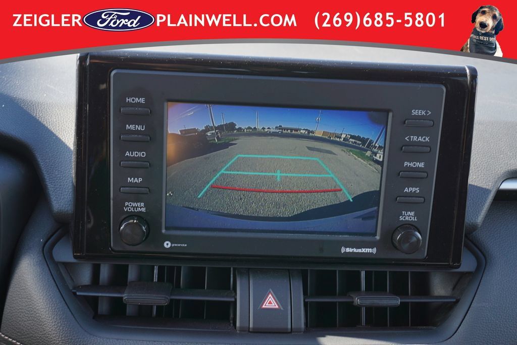 Used 2022 Toyota RAV4 LE AWD/4WD image 17