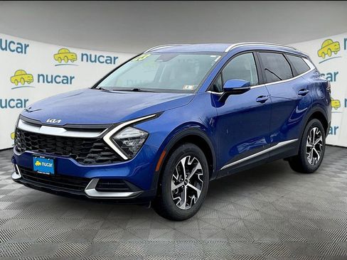 Used 2023 Kia Sportage EX image 3