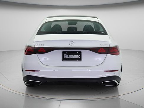 New 2026 Mercedes-Benz E 450 4MATIC Sedan image 3
