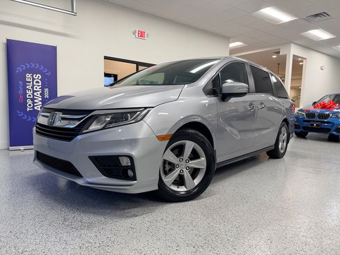 Used 2018 Honda Odyssey EX-L image 2