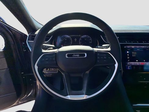 Used 2024 Jeep Grand Cherokee L Limited w/ Luxury Tech Group II image 42