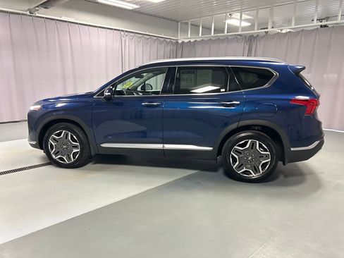 Used 2023 Hyundai Santa Fe Limited w/ Cargo Package FWD image 4
