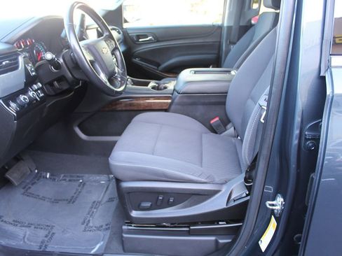 Used 2019 Chevrolet Suburban LS w/ All-Season Package AWD/4WD image 14