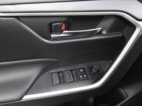 Used 2023 Toyota RAV4 SE w/ Weather & Moonroof Package AWD/4WD image 11