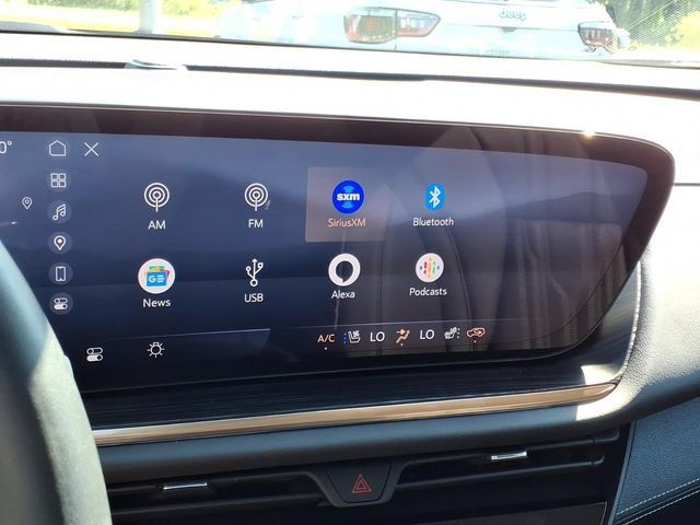 Used 2024 Buick Envision Avenir AWD/4WD image 13