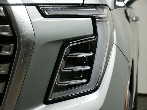 New 2026 GMC Yukon XL Denali w/ Sun & Power Step Package image 7