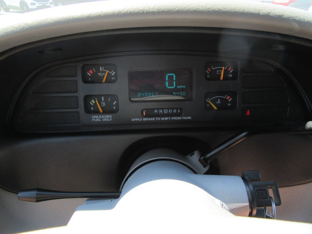 Used 1995 Chevrolet Caprice SS RWD image 17