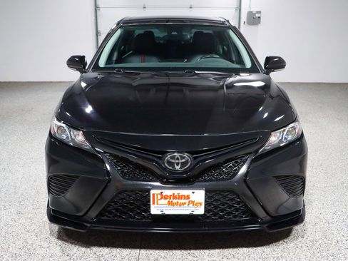 Used 2022 Toyota Camry TRD FWD image 4
