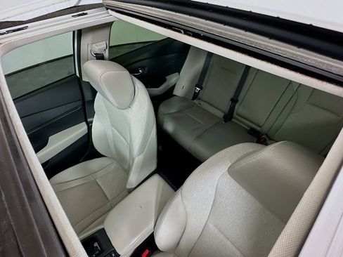 Certified 2024 Honda Accord EX image 22