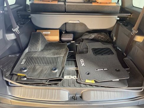 Used 2024 Lexus GX 550 image 28