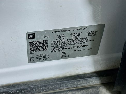 Used 2023 Chevrolet Traverse LS w/ Midnight/Sport Edition image 12