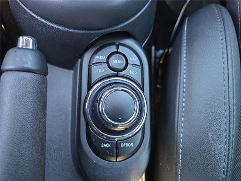 Used 2023 MINI Cooper S image 21