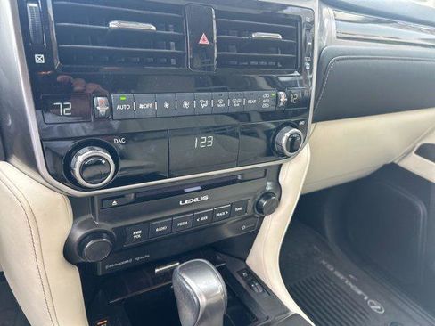 Certified 2023 Lexus GX 460 Premium w/ Premium Package AWD/4WD image 9