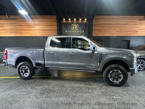 Used 2023 Ford F350 Platinum w/ Tremor Off-Road Package AWD/4WD image 1