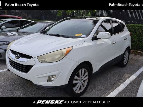 Used 2013 Hyundai Tucson Limited w/ Premium Pkg FWD image 1
