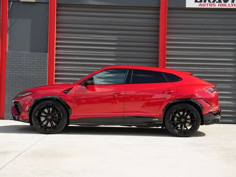 Used 2023 Lamborghini Urus S image 7
