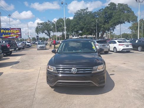 Used 2020 Volkswagen Tiguan S FWD image 41