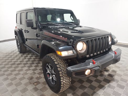 Used 2023 Jeep Wrangler Unlimited Rubicon w/ Cold Weather Group AWD/4WD image 5