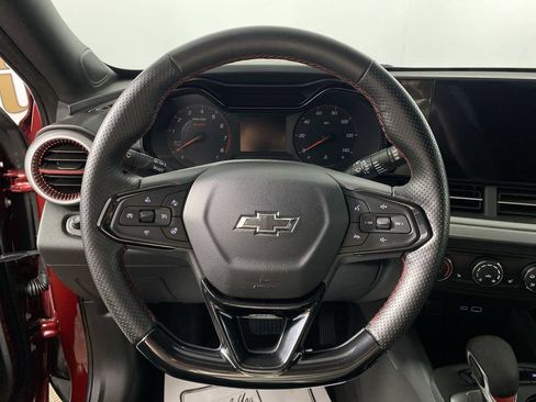 Used 2024 Chevrolet Trax RS w/ Driver Confidence Package FWD image 14