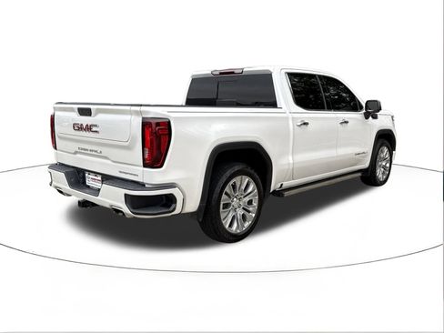 Used 2022 GMC Sierra 1500 Denali w/ Denali Premium Package image 3