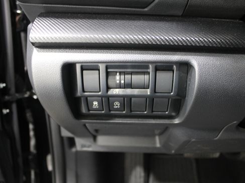 Used 2023 Subaru Crosstrek 2.0i Premium image 8