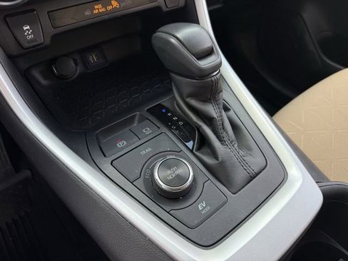 Used 2023 Toyota RAV4 XLE image 21