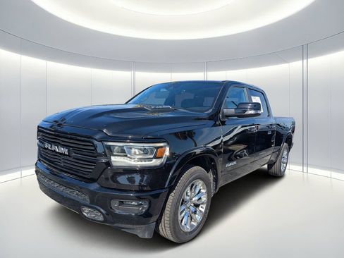 Used 2022 RAM 1500 Laramie AWD/4WD image 8