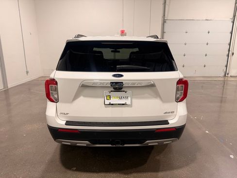 Used 2023 Ford Explorer XLT w/ Equipment Group 202A AWD/4WD image 6