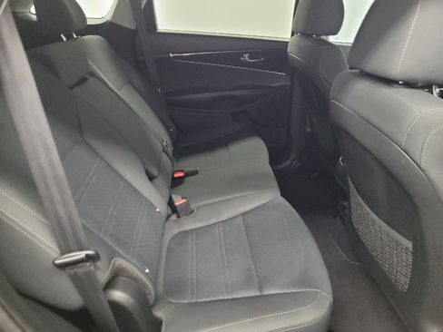 Used 2020 Kia Sorento LX w/ LX I4 Convenience Package FWD image 19