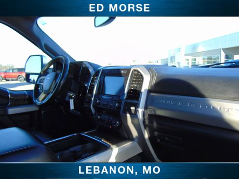 Used 2019 Ford F250 Lariat w/ Chrome Package image 17
