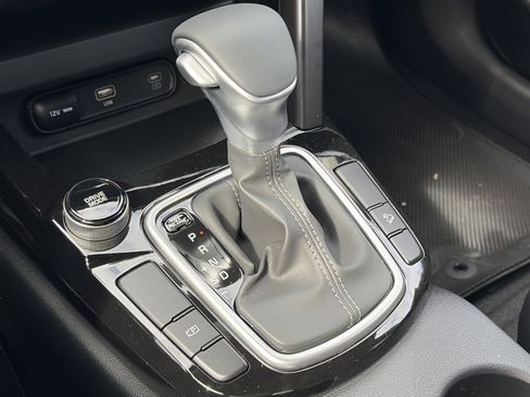 New 2026 Kia Seltos S image 13