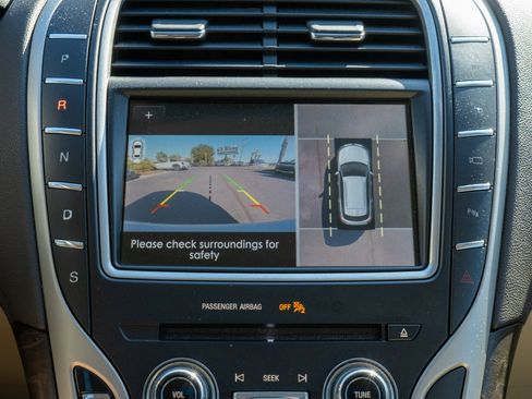 Used 2020 Lincoln Nautilus Reserve w/ Equipment Group 201A image 17