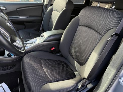 Used 2018 Dodge Journey SE w/ Connectivity Group image 13