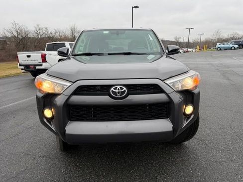 Used 2019 Toyota 4Runner SR5 Premium image 3
