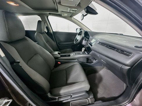 Used 2019 Honda HR-V EX image 28