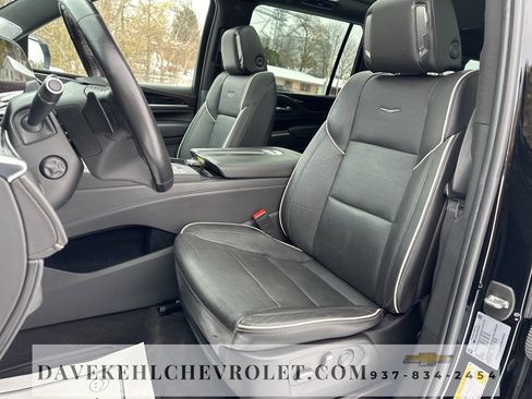 Used 2022 Cadillac Escalade ESV Sport w/ Touring Package image 10