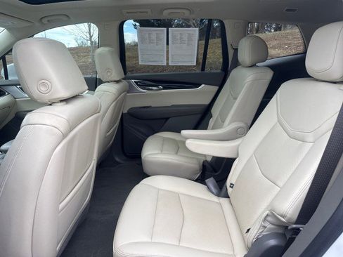 Used 2023 Cadillac XT6 Premium Luxury w/ Technology Package image 33