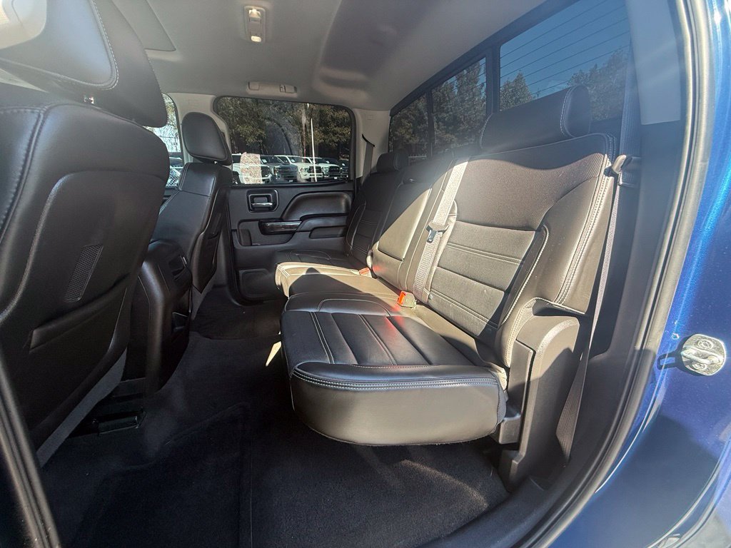 Used 2015 GMC Sierra 2500 Denali w/ Duramax Plus Package AWD/4WD image 28