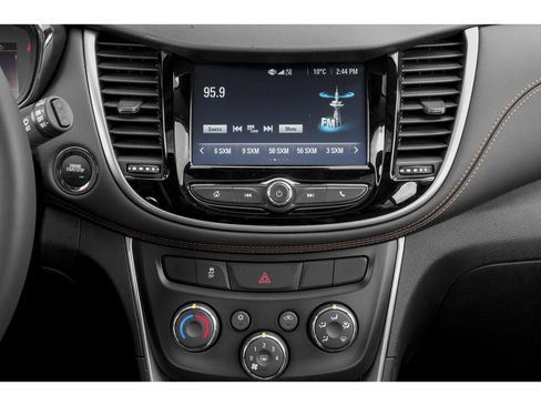Used 2019 Chevrolet Trax LT w/ LT Convenience Package FWD image 12