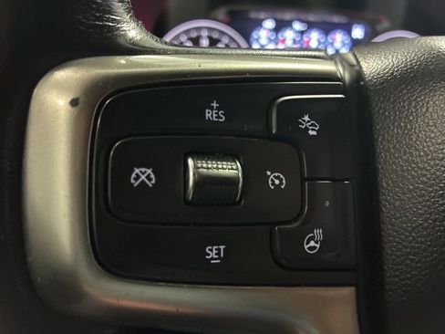 Used 2021 Chevrolet Suburban Z71 w/ Z71 Off-Road Package image 35