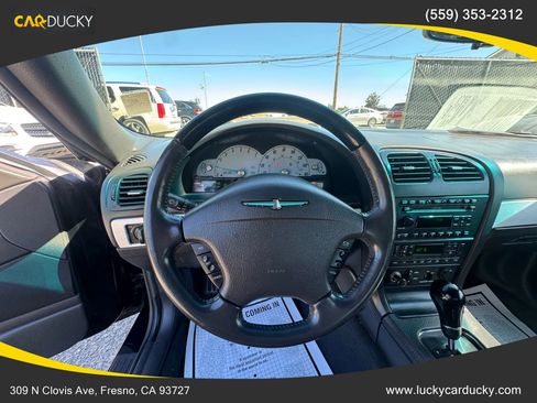 Used 2002 Ford Thunderbird image 12