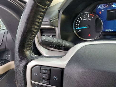 Used 2022 Ford Expedition XLT image 14