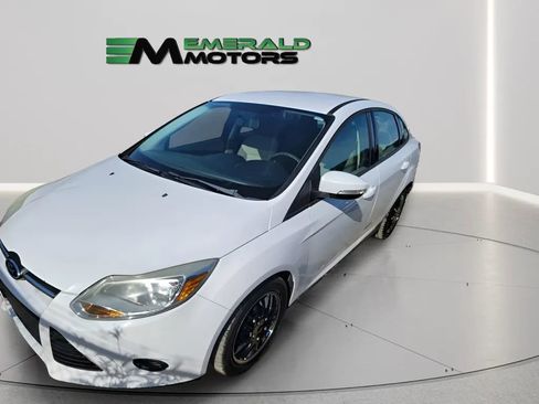 Used 2013 Ford Focus SE FWD image 1