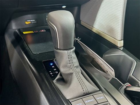 New 2026 Toyota Camry SE image 17