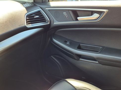 Used 2024 Ford Edge SEL image 20