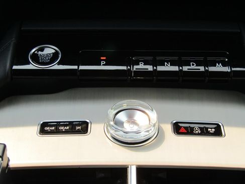 Used 2025 Lincoln Navigator Reserve AWD/4WD image 38