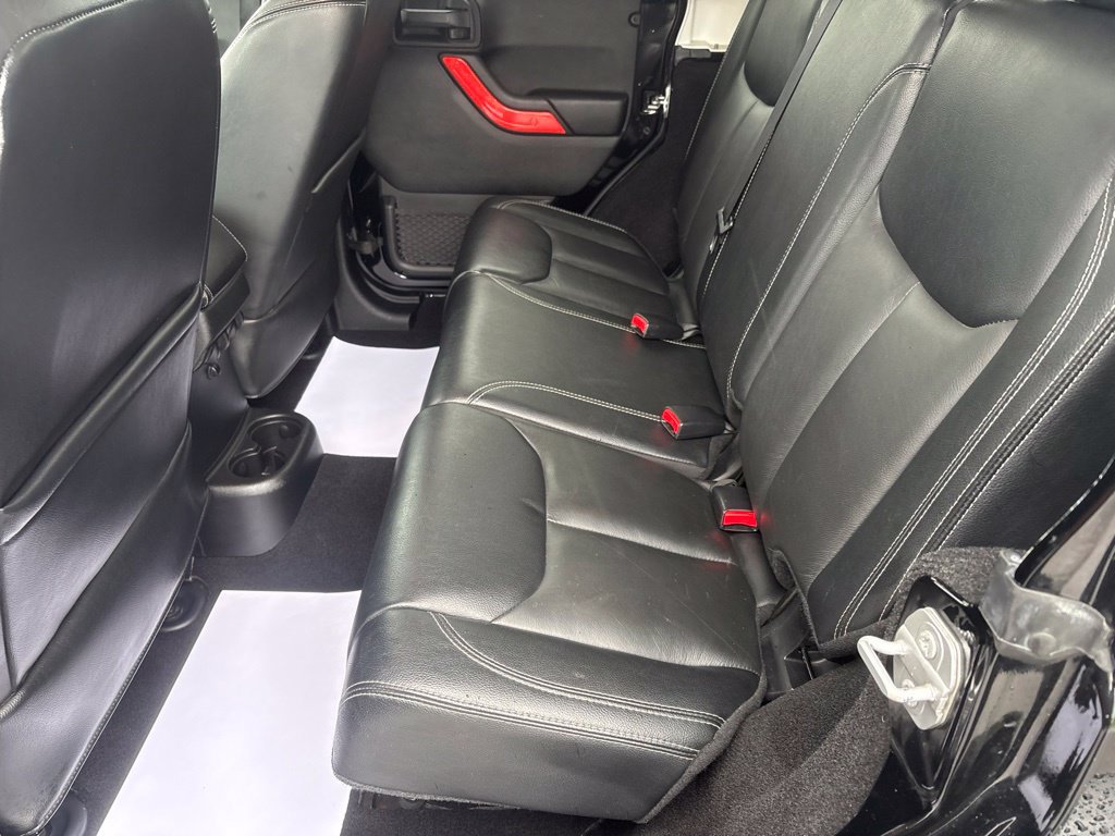 Used 2016 Jeep Wrangler Unlimited Rubicon AWD/4WD image 27