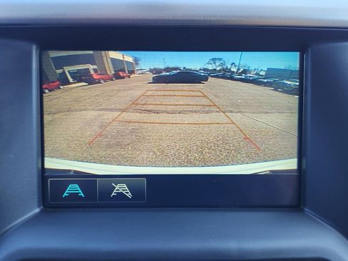 Used 2019 GMC Acadia SLE image 26