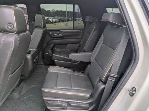 Used 2023 Chevrolet Tahoe Premier w/ Premium Package image 11